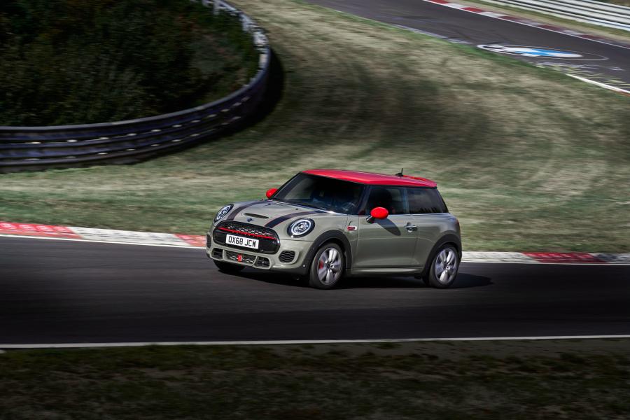  Mini John Cooper Works (F56) 2018 года  (WW) (фото 10 из 16)